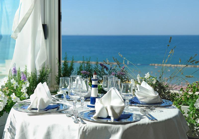 Hotel Maremonti Gabicce Mare Restaurant bilde
